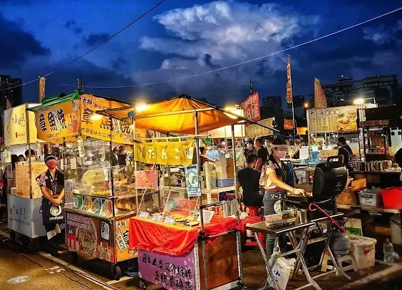 南台灣最強夜市終於確定了！遊客逛過愛上：5星等級、美食水準高