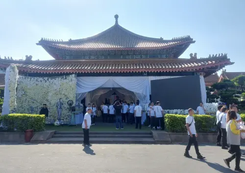 ▲顏正國告別式的會場布置高雅。（圖／記者林柏年攝）