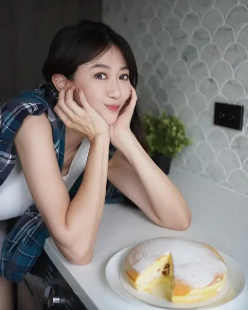 ▲許蓁蓁直言好友馬筱梅將大S家人當親生在對待。（圖／翻攝自許蓁蓁IG@pearljanejanehsu）