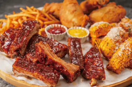 ▲SPORTS NATION推出人氣SN大拼盤買二送二（圖／金色三麥提供）