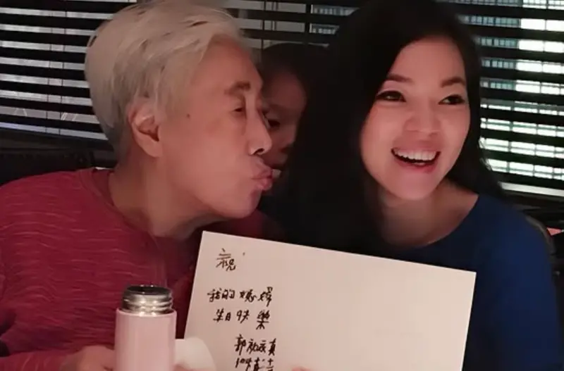 ▲曾馨瑩（右）被誤會在婆婆郭初永真（左）過世隔天就跟閨密關穎、賈永婕等人聚會慶生，她今日凌晨發文還原時間軸替自己澄清。（圖／曾馨瑩IG＠hsin_ying_tseng）