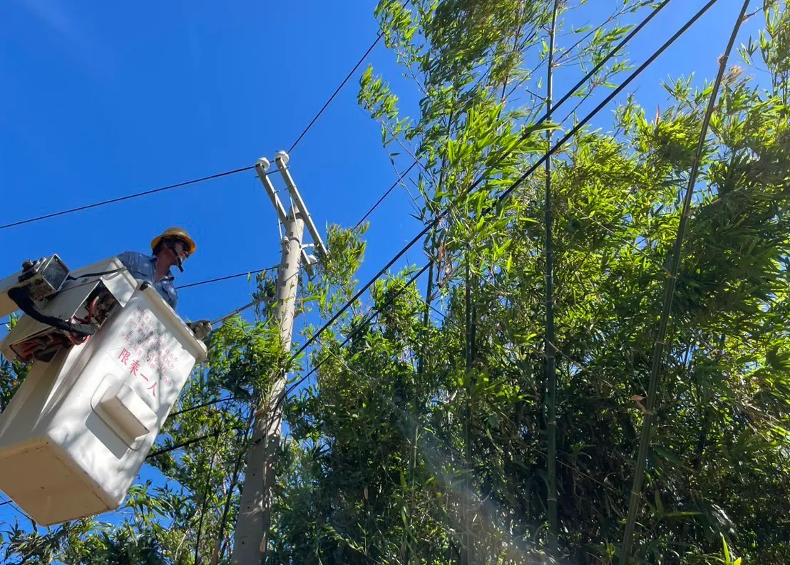 鳳凰颱風逼近 台電動員4000人整備待命