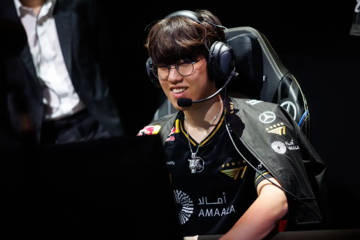 LOL世界賽／Faker首局覺醒！Oner收尾階段搶頭 Gumayusi語音曝光