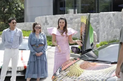 ▲坎蒂查被譽為「泰國灰姑娘」。（圖／翻攝自Khaosod）