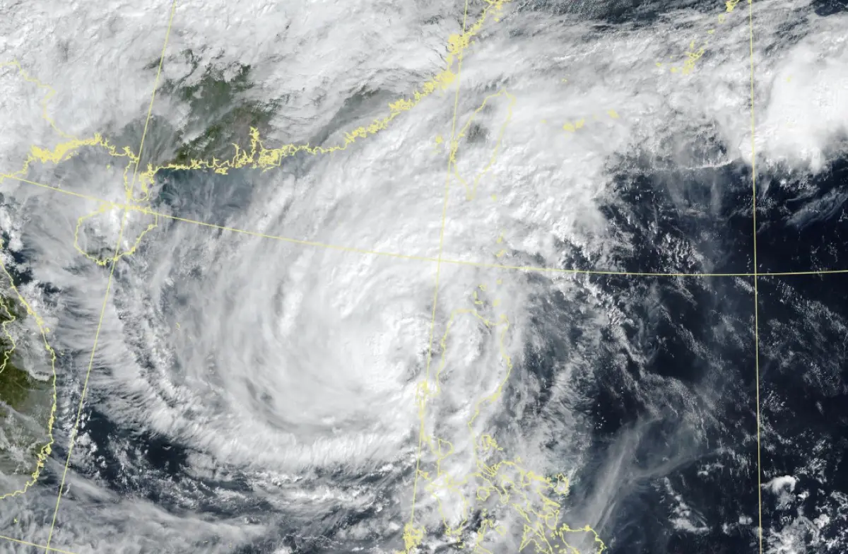 鳳凰颱風來襲！5縣市暴風圈侵襲率飆破90% 氣象署揭停班停課關鍵