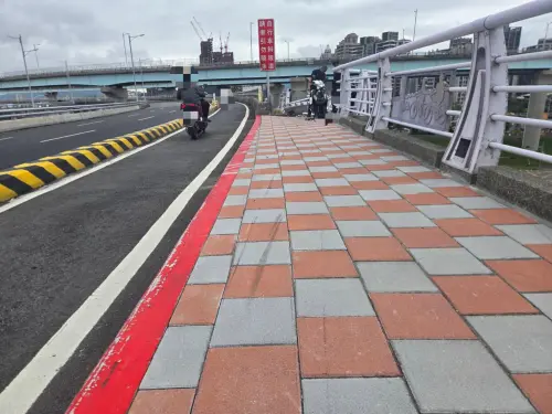 ▲新北大橋死亡車禍。（圖／翻攝畫面）