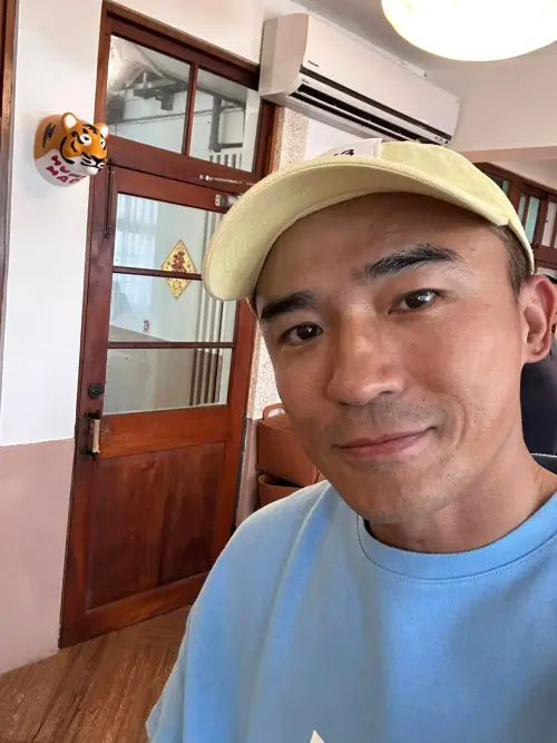 ▲小馬的哥哥近期在社群平台多次發文，言詞激烈地批評小馬「過河拆橋」，指控其在事業有成後便對家人不聞不問，甚至涉及財務上的誠信問題。（圖／小馬 倪子鈞臉書）