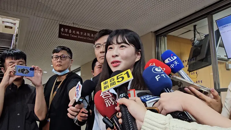 ▲「仙塔律師」李宜諪今天第三度出庭時，不但撤回先前所有證據相關聲請、願意繳回犯罪所得外，更對檢方提出的洗錢與洩密罪嫌「全數坦承」，力拚減刑。（資料照／記者劉松霖攝）