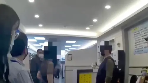 ▲北市棋牌社暗營賭場講不聽！警出手「現場直接斷水電」客人全傻了。（圖／翻攝畫面）