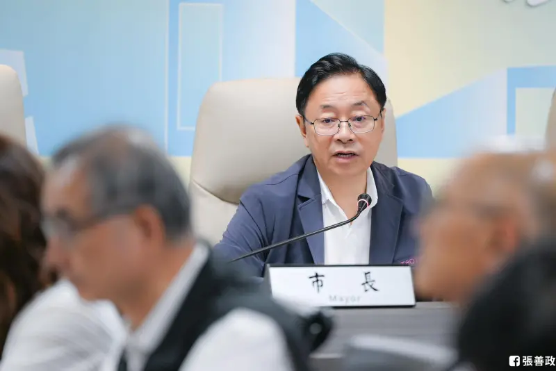 ▲桃園市長張善政10日打破「基北北桃」颱風災防假共識，宣布停班停課引發討論，市府幕僚形容「就是理工男的正常發揮」。（圖／翻攝張善政臉書）