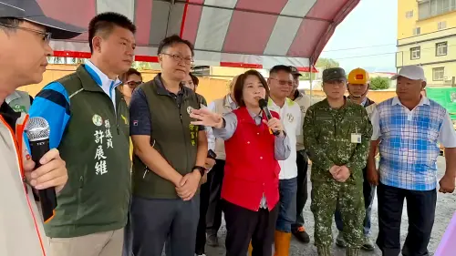 因應鳳凰颱風　周春米前往東港新園勘查水利設施
