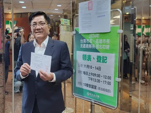 再次對決蔡易餘！黃榮利登記參選嘉義初選：盼賴清德提拔
