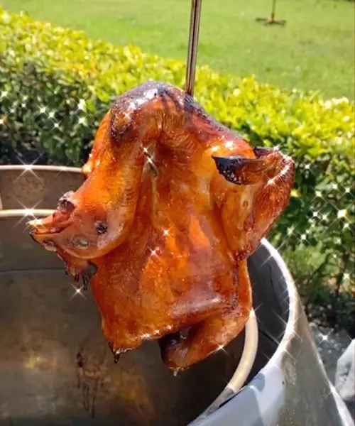 ▲這次的100隻颱風祭品烤雞，「烤雞特攻隊」高屏嘉義店即將在近期發送。（圖／烤雞特攻隊高屏嘉義店授權使用）