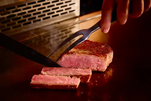 日本A5黑毛和牛僅198元！初魚豊漁集團週年慶優惠　5品牌規則一覽
