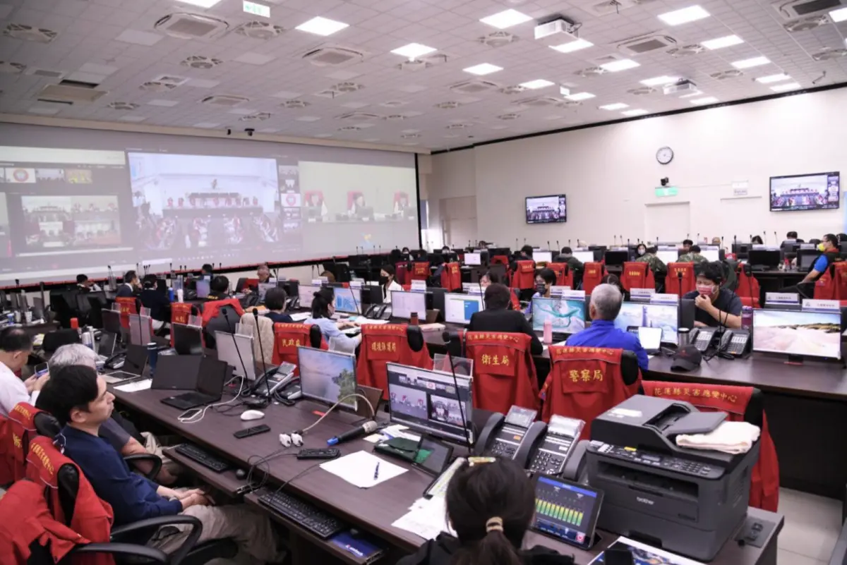 ▲鳳凰颱風襲台，徐榛蔚向中央提出三建言盼中央協助，包括因應馬太鞍溪再次發生泥石流漫出社區、公路，請災後立即疏濬、搶通鐵公路等交通、以及北岸堤防向上延伸至上游社區。（圖／翻攝自花蓮縣府官網）