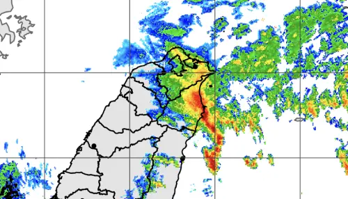 ▲鳳凰颱風外圍和東北季風造成強降雨帶，卡在宜蘭蘇澳上空，導致超大豪雨致災。（圖／中央氣象署cwa.gov.tw）