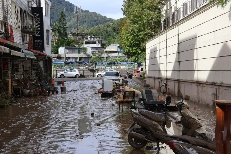 鳳凰颱風釀災！健保卡不見怎麼就醫？　一文看懂