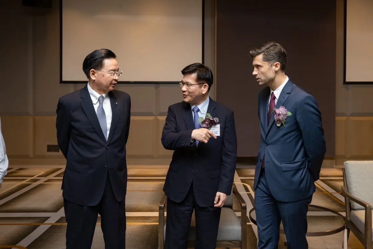 林佳龍、吳釗燮內鬥？吳思瑤：空穴來風、見縫插針