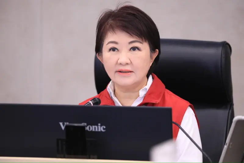 鳳凰颱風再創台中購物節奇蹟？無風雨停班課挨酸　盧秀燕這麼說