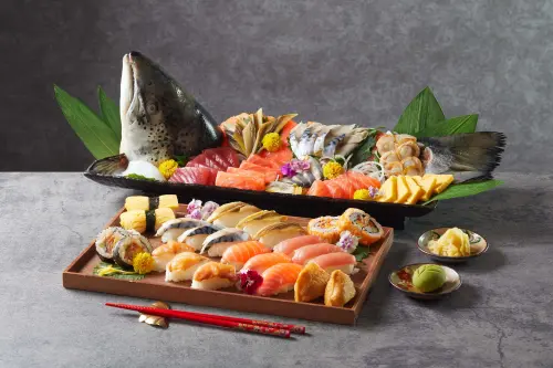 ▲「50樓Cafe」歲末海鮮饗宴即將於11月14日登場，平日午餐4人同行，可享1人免費。（圖／Mega50餐飲及宴會提供）