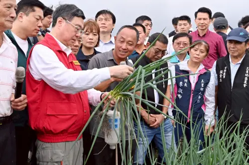 赴宜蘭蘇澳關注淹水災情　卓榮泰指示三原則救災
