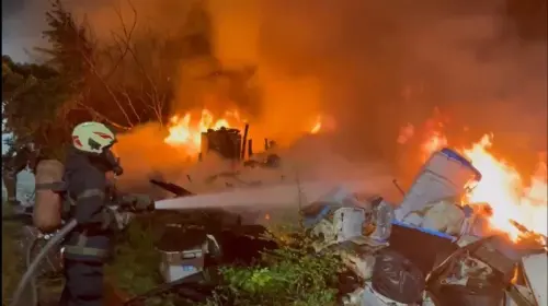 快訊／台南民宅火警！男屋主深夜驚逃　2%燒燙傷送醫
