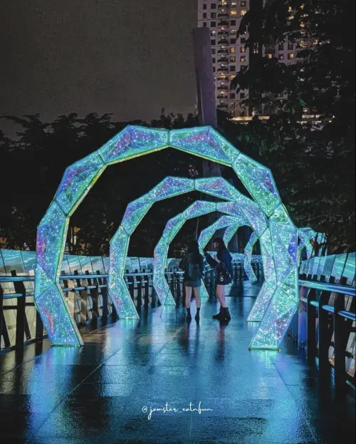 ▲2025新北耶誕城、板橋耶誕城。（圖／Threads@jamster_eatnfun授權提供）