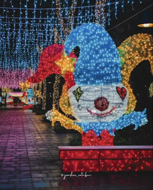▲2025新北耶誕城、板橋耶誕城。（圖／Threads@jamster_eatnfun授權提供）