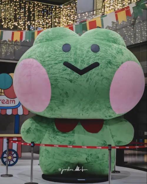 ▲2025新北耶誕城、板橋耶誕城。（圖／Threads@jamster_eatnfun授權提供）