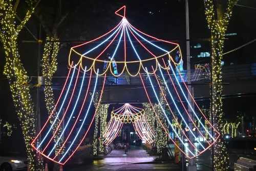 Decorations span over Christmasland. (TCN)