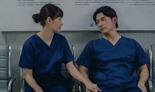 《整形過後》艾怡良為愛整形,就算怕痛也直呼「我更怕醜」!(圖:六魚文創提供) ▲《整形過後》艾怡良為愛整形,就算怕痛也直呼「我更怕醜」!(圖:六魚文創提供)