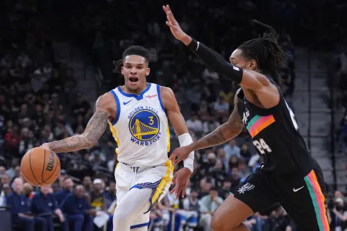 ▲理查德（Will Richard）本戰改以先發出賽，獲得22分鐘上場時間，雖僅得3分，但賽後仍獲柯爾稱攢。（圖／美聯社／達志影像）