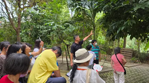 房市／信義房屋社區一家走讀彰化鐵道穀倉、花樹銀行
