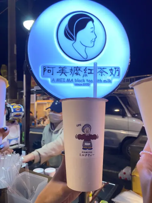 ▲記者也曾到台南朝聖「阿美嬤紅茶奶」。（圖／記者蕭涵云攝）