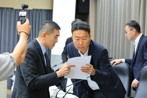 立法院考察基隆交通　中央地方推動捷運與電動公車　共創低碳城市
