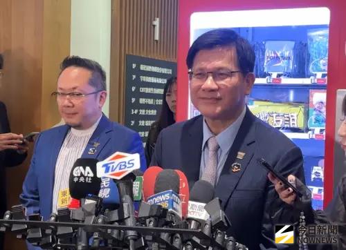 駁不合傳言！林佳龍讚吳釗燮「好鬥陣」、並肩作戰好友
