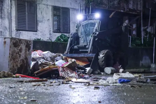 ▲鳳凰颱風重創蘇澳地區後，第三作戰區協助災區清理。（圖／第三作戰區提供）