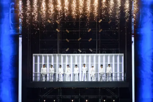 ▲SUPER JUNIOR出道20年，今晚在大巨蛋開唱，一舉一動都引發粉絲尖叫與歡呼。（圖／讀者提供）