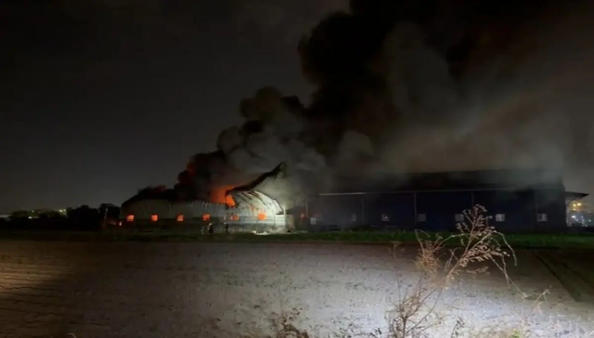 環保局說話了！台南安定區工廠陷火海 27區空品拉警報