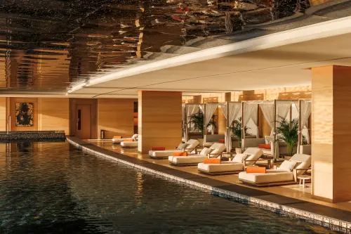 ▲泰麗絲水療中心室內泳池。（圖／卓美亞集團jumeirah.com/en/stay/dubai/jumeirah-marsa-al-arab/campaigns/festive）