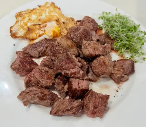 ▲在家樂福買牛排，可享免費代煎服務。（圖／翻攝Threads）