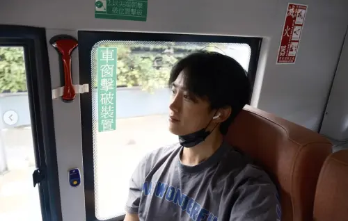 ▲玉澤演日前在IG發出搭公車的日常照。（圖／翻攝自IG taecyeonokay）