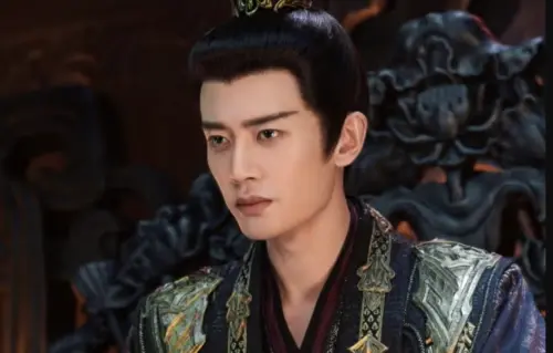 《鳳凰台上》片酬曝光！男主任嘉倫零元出演　彭小苒飆1300萬奪冠
