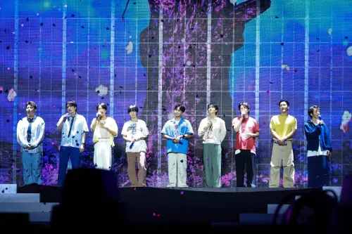 ▲Super Junior準備中文歌《至少還有你》謝謝台灣歌迷的支持。（圖／讀者提供＿