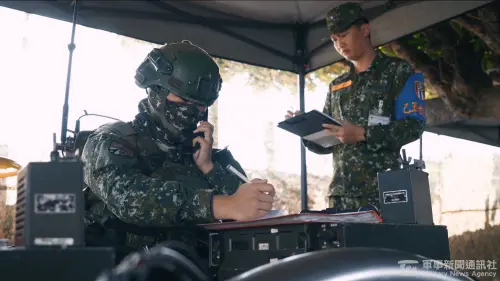 ROC Army personnel conducting training exercises. (MNA)