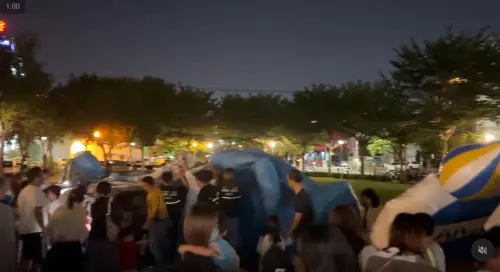 影／充氣城堡突塌娃慘被吞！家長徒手撐氣墊急救援　廖偉翔回應了
