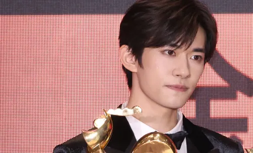 易烊千璽成中國金雞獎「最年輕影帝」！《小小的我》演活腦麻少年
