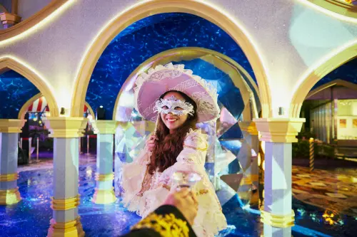 ▲在「緣定威尼斯」主題場景拍照打卡、完成指定社群任務，還有機會抽「緣定威尼斯對戒」。（圖／星巴克www.starbucks.com.tw）