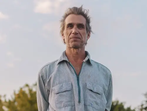 ▲陶德史奈德送醫院後被檢查出患有「步行性肺炎」，無奈治療後仍無法挽回生命，59歲去世。（圖／摘自 IG@toddsniderlive)