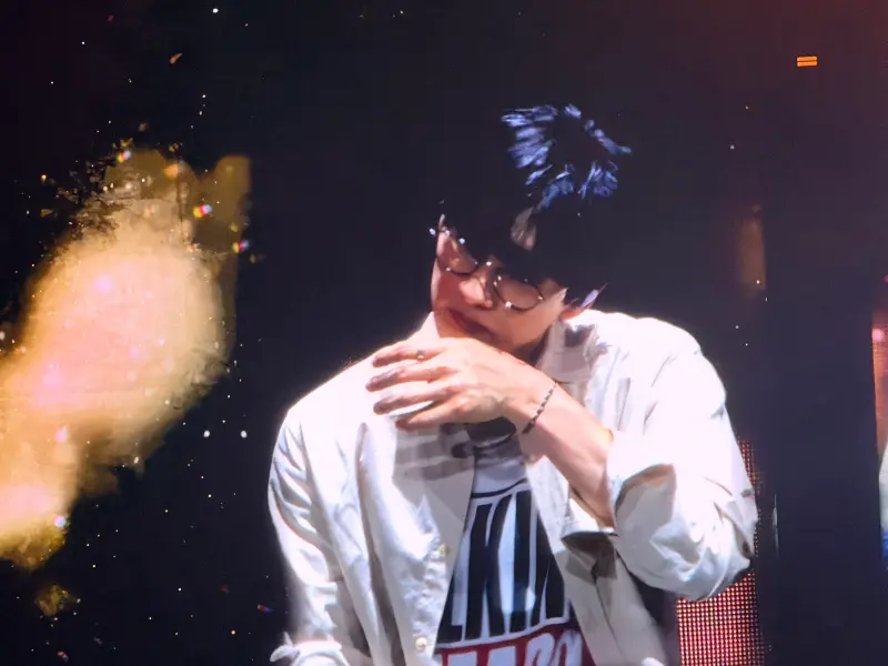 ▲Super Junior大巨蛋演唱會今晚來到最後一天，藝人跟粉絲互相應援，銀赫最後破防（情緒被突破）擦淚。（圖／讀者提供）